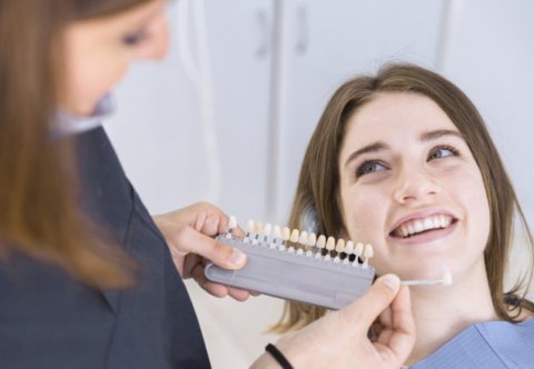 Stomatologia estetyczna - nowoczesne systemy wybielania zębów, procedura zabiegu - warsztaty
